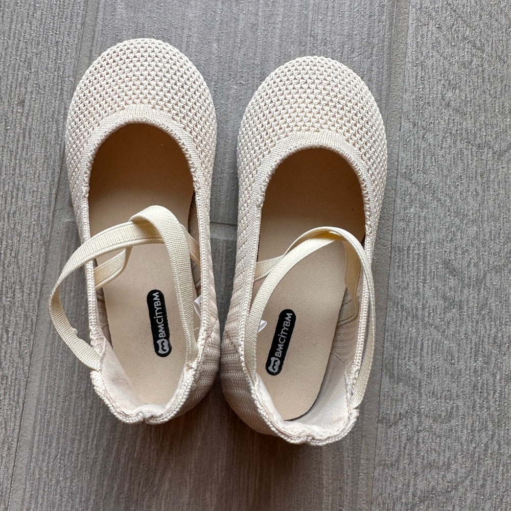 Kids Cream Knit Ballet Flats with Strap